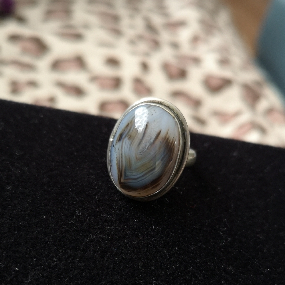 Sterling Silver Brown and White Agate Oval Statement Ring